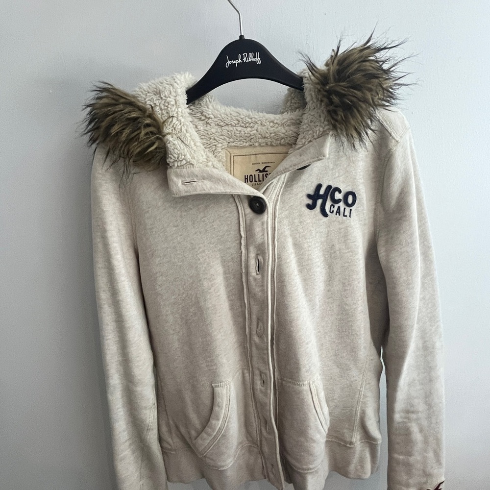 2000s Hollister Beige Jacket with Faux Fur Collar